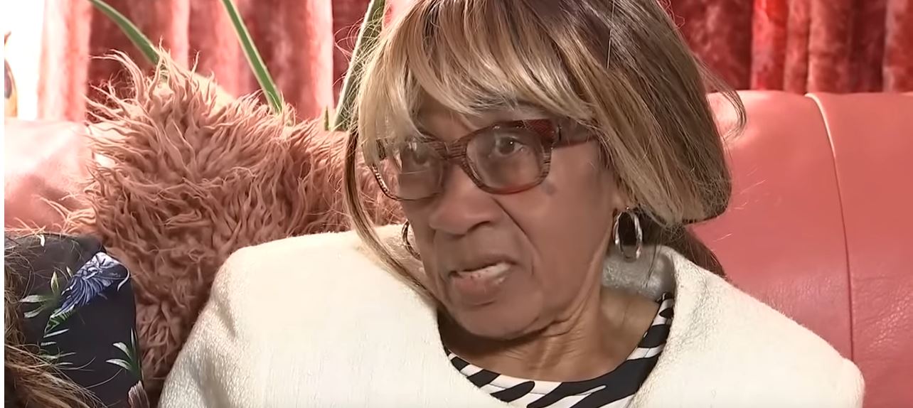 La victime de l'agression raciste sur Ryanair est "choquée et déprimée"