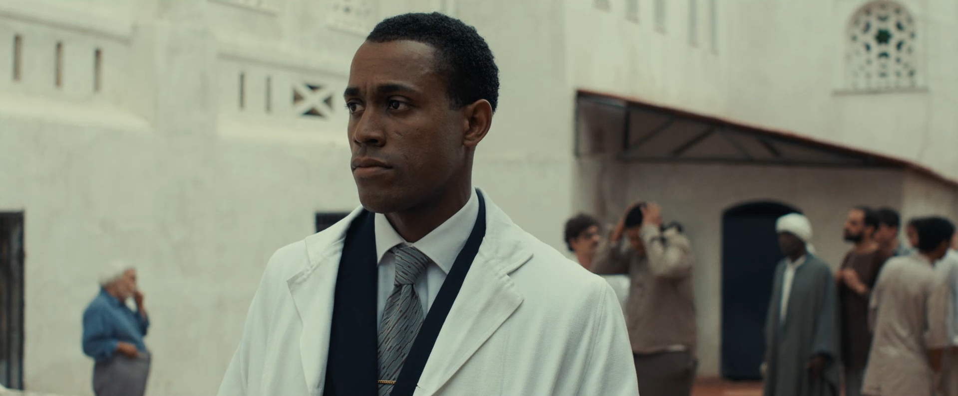 « Fanon » : Jean-Claude Barny porte à l’écran le combat anticolonial de Frantz Fanon