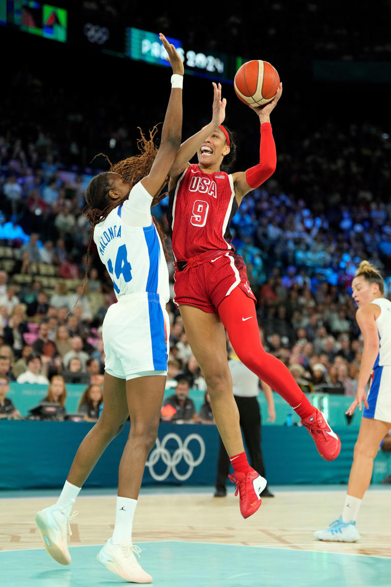 Dominique et A'ja Wilson