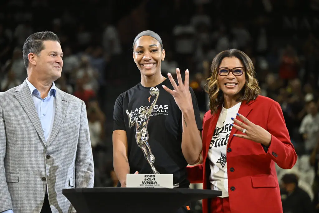 L’arène des demi-finales WNBA 2025 : enjeux et personnalités